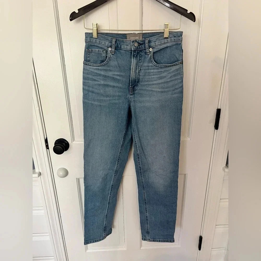 Everlane The Cheeky Straight Leg Jeans - Light Wash